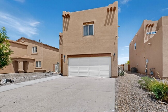 Building Photo - 624 Torretta Dr SW