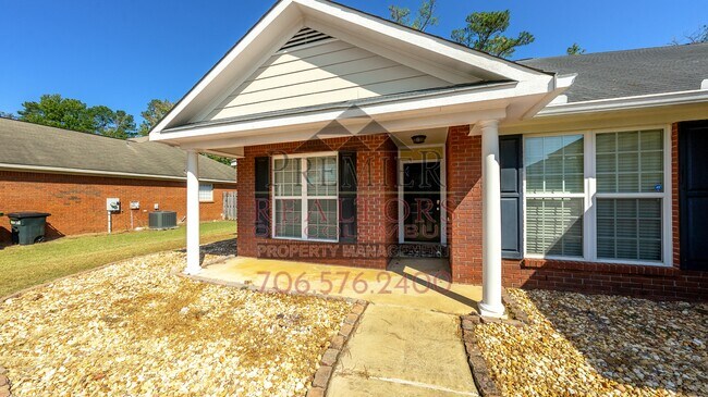 Foto del edificio - 8079 Garrett Pines Dr