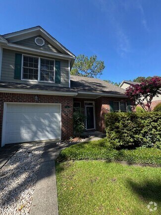 Building Photo - 233 Racine Dr