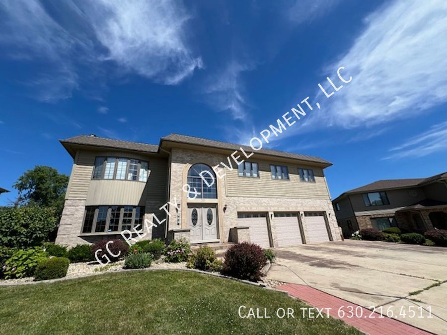 Foto principal - 319 Dee Ct