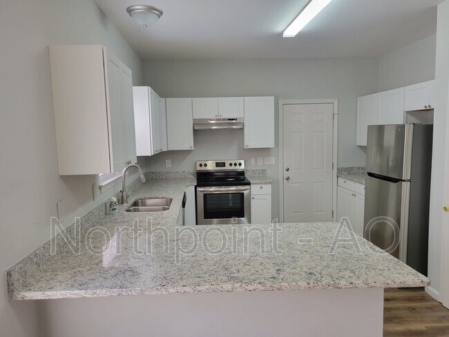 Foto del edificio - 1080 Gun Club Rd NW