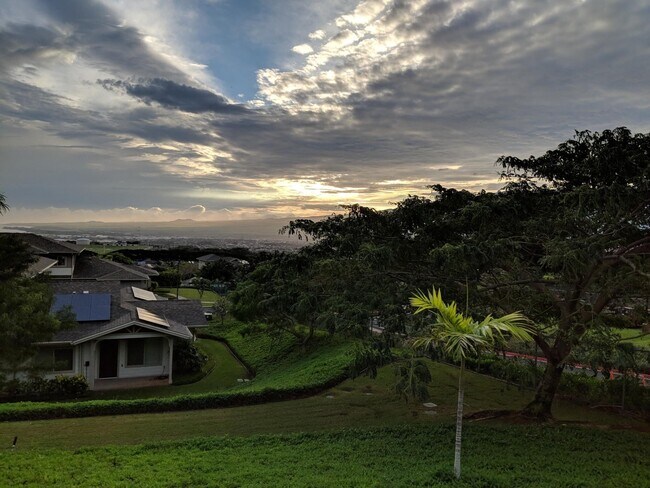 Foto del edificio - 125 Hoowaiwai Loop