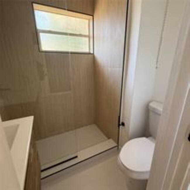 Foto del edificio - 1827 N Dixie Hwy