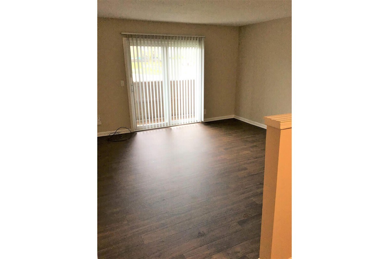 Hunter Chase 1897 Madison St Clarksville, TN