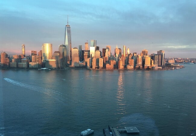 Foto del edificio - 77 Hudson St