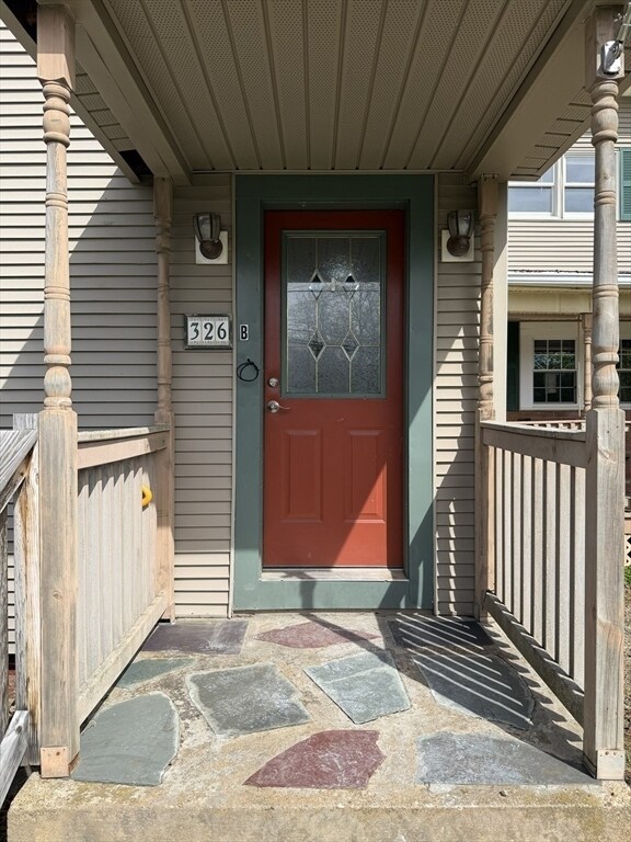 Foto del edificio - 326 N Main St