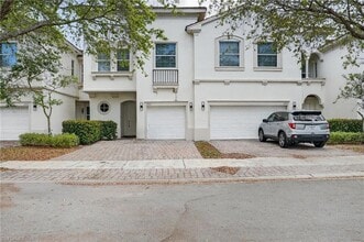 Building Photo - 7082 Venice Way