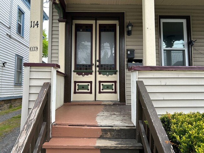 Building Photo - 114 S Melcher St