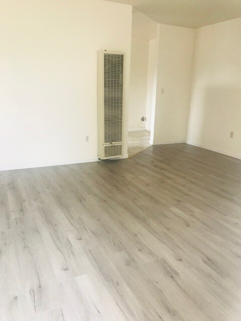 Foto del edificio - 33419-33419 4th St