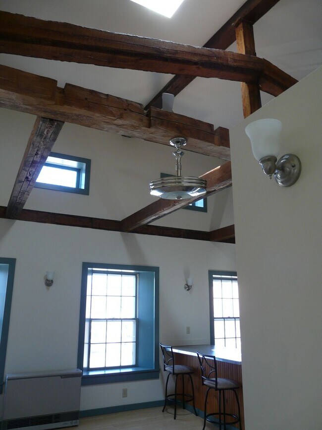 Foto del edificio - White Sulphur, LLC 165
