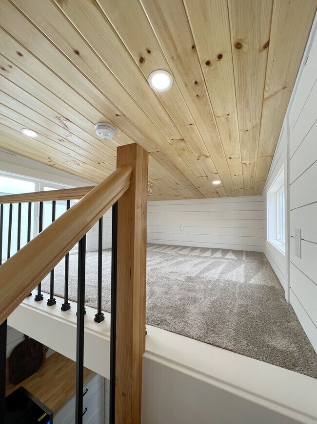Foto del edificio - 14755 Armstrong Woods Rd