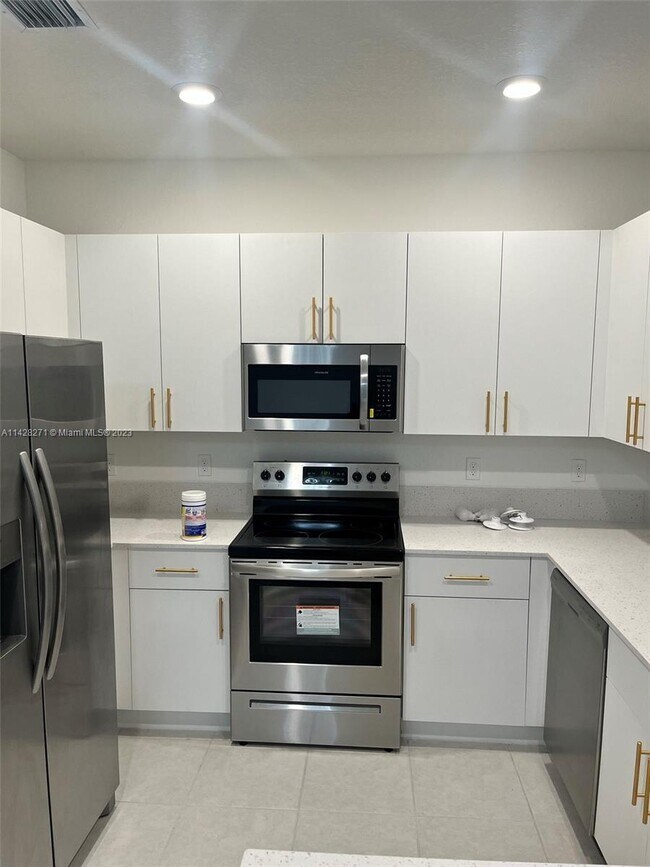 Foto del edificio - 250 SW 159th Terrace