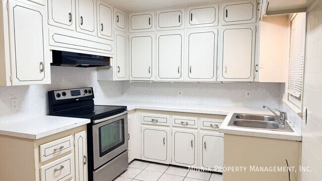 Foto del edificio - 4411 45th St