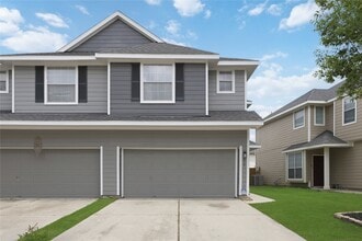 Building Photo - 8813 Elm Drake Ln
