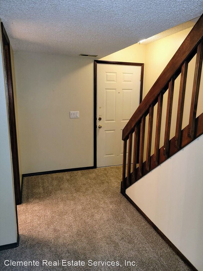 Building Photo - 2 br, 1.5 bath House - 4769 Barnes Road