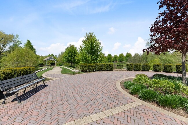 Building Photo - 3364 Kentshire Cir