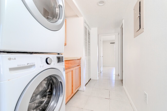 Foto del edificio - 1515 Huntington Ln