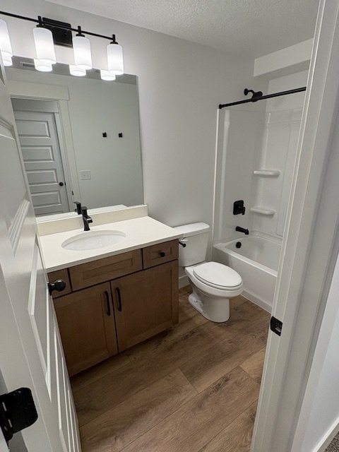 Building Photo - 4447 Templar Dr