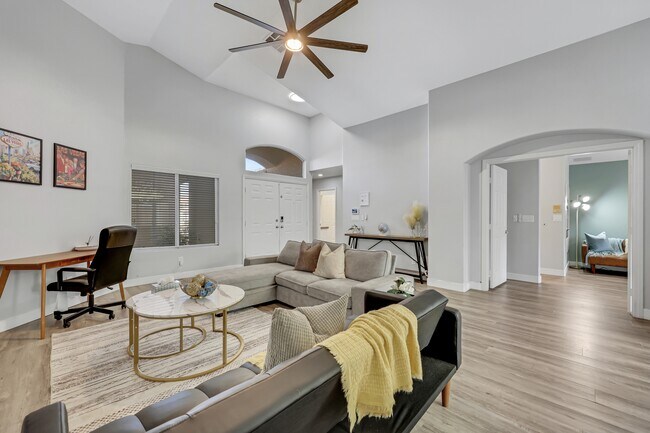 Building Photo - 6649 Star View Ct