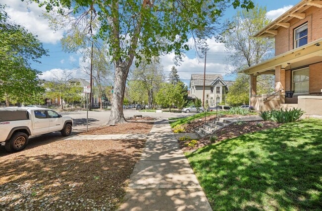 Building Photo - Modern 2BD/1BA Cheesman Park