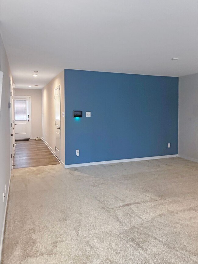 Foto del edificio - Modern 3 Bedroom House in Henrico