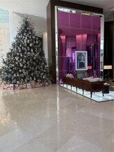 Building Photo - 450 Alton Rd