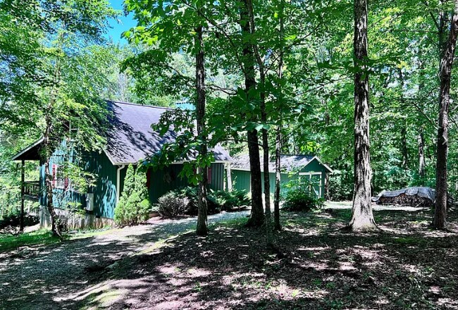 Foto del edificio - 54 Teaberry Ln