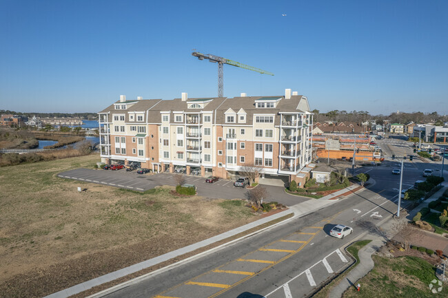 Building Photo - Old Beach Condominiums