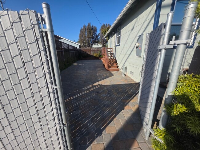 2. Gated Yard - 7010 Rudsdale St