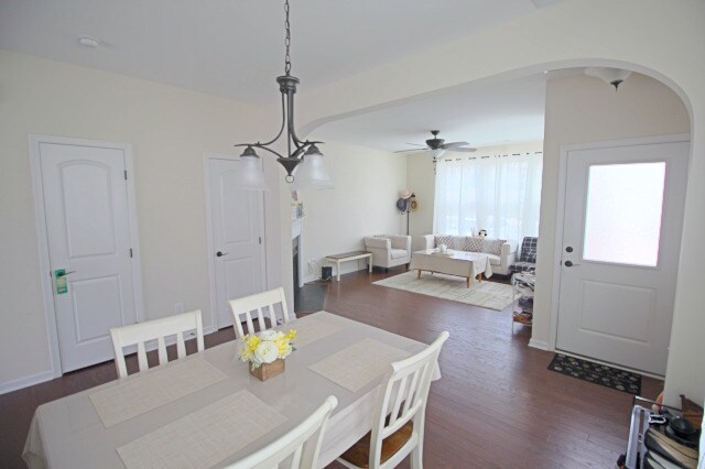 Foto del edificio - 2 Bedroom, 2.5 Bath Townhome in the Thomps...