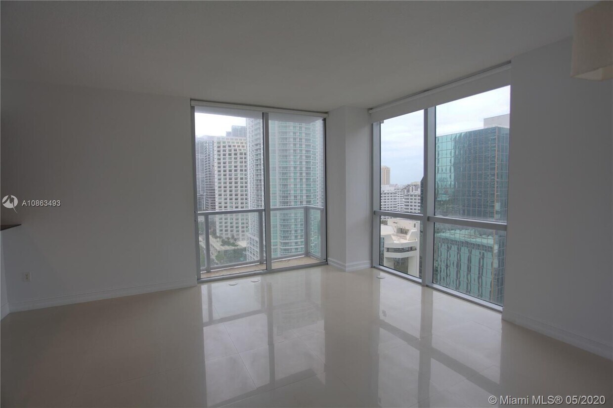 Foto principal - 1060 Brickell Ave