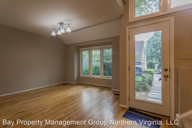 Foto del edificio - 3 br, 3.5 bath House - 12518 FLATWOOD CIR
