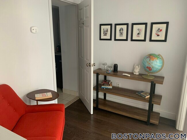 Foto del edificio - 12 Locust St