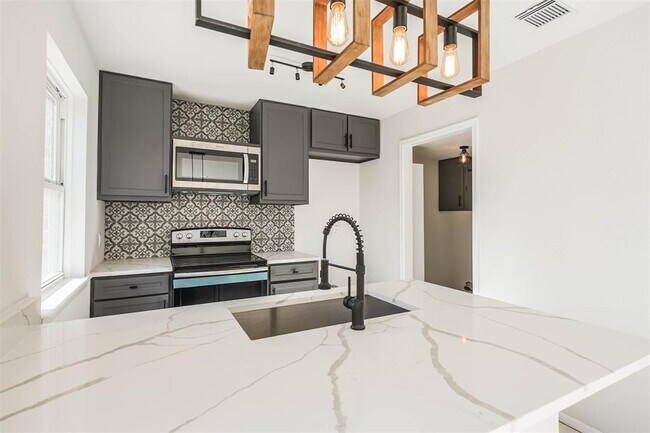 Foto del edificio - 37 San Jacinto Dr