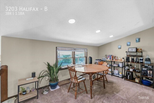 Foto del edificio - 3203 Halifax-B