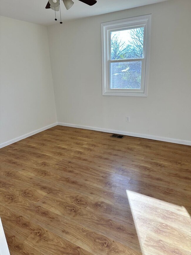 Building Photo - Newly Renovated Duplex in Inglewood