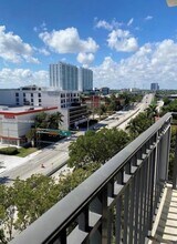 Building Photo - 16909 N Bay Rd