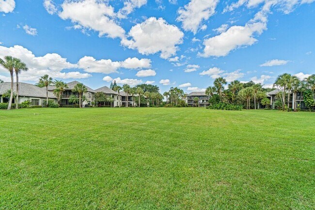 Building Photo - 13244 Polo Club Rd