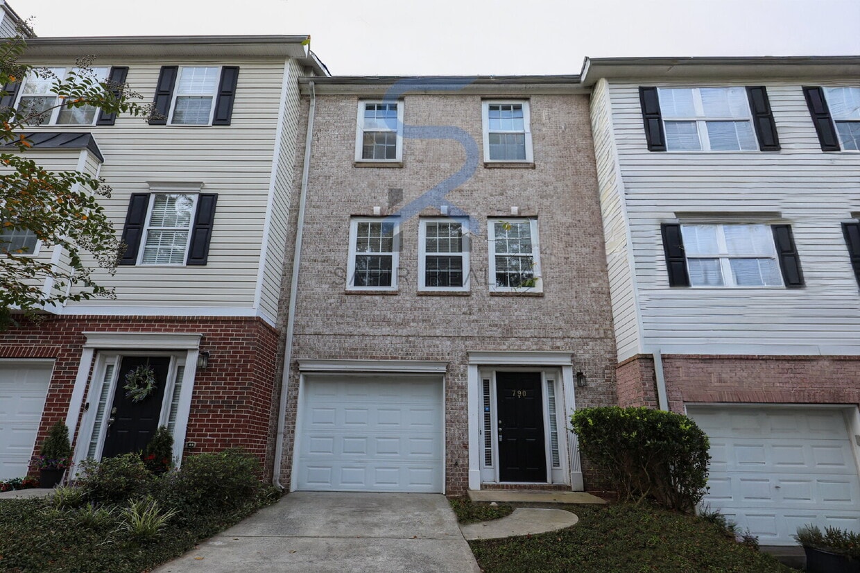 Foto principal - 790 Celeste Ln