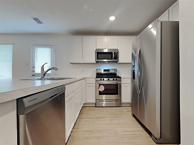 Building Photo - 27022 Euphonia Grn Ln