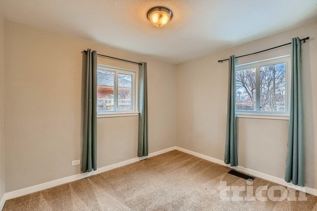 Building Photo - 3290 Magnolia St