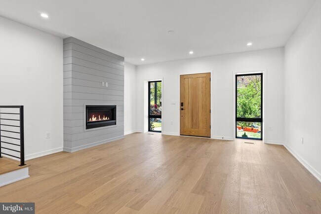 Foto del edificio - 3802 T St NW