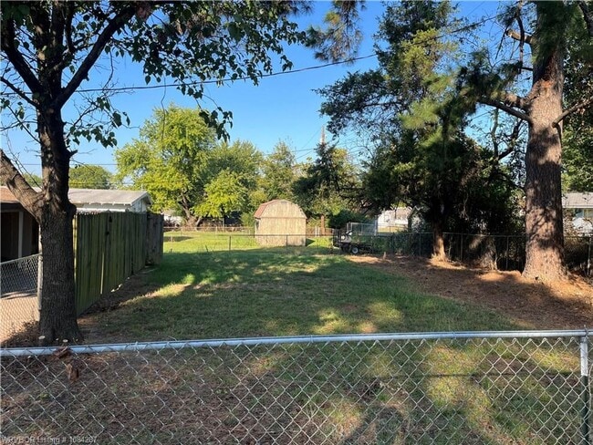 Foto del edificio - 3 bed, 2 bath, House.