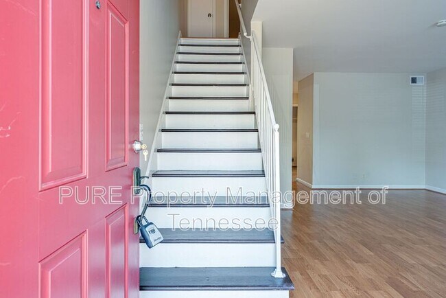 Foto del edificio - 1011 Murfreesboro Rd