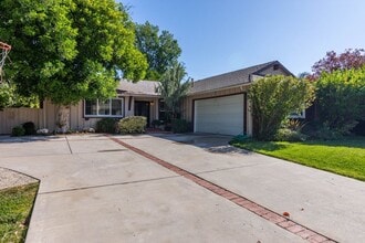 Building Photo - 6706 Capistrano Ave