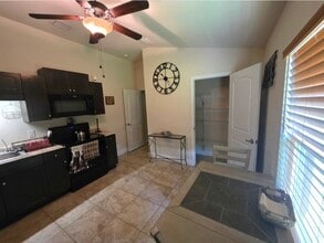 Building Photo - 6140 Stratton Rd