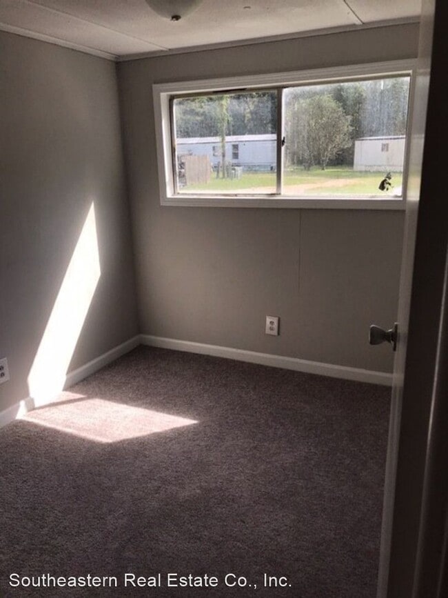 Building Photo - 2 br, 1 bath House - 104 Lori Lane