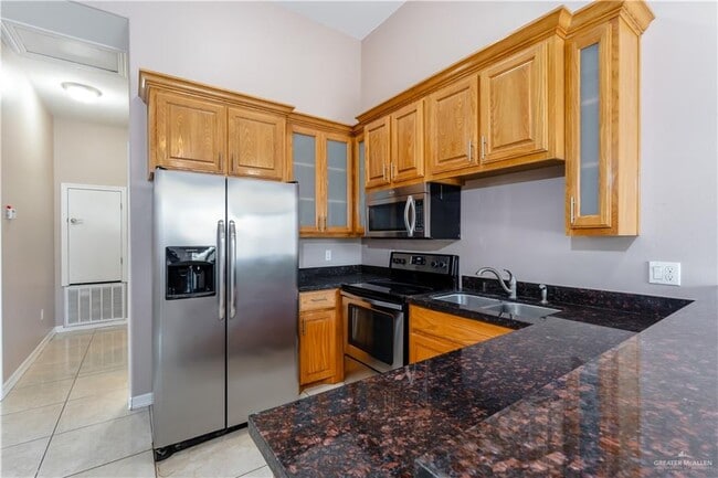 Foto del edificio - 23 Regal W Dr