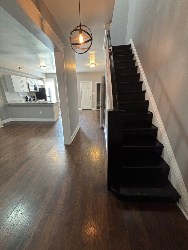 Foto del edificio - 4 Bedrooms