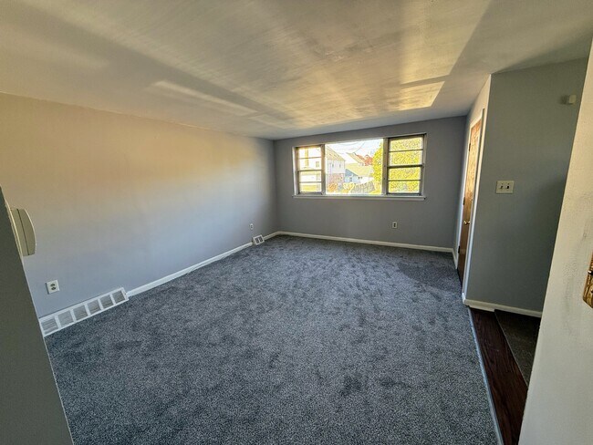 Foto del edificio - 3642 Berry Ave